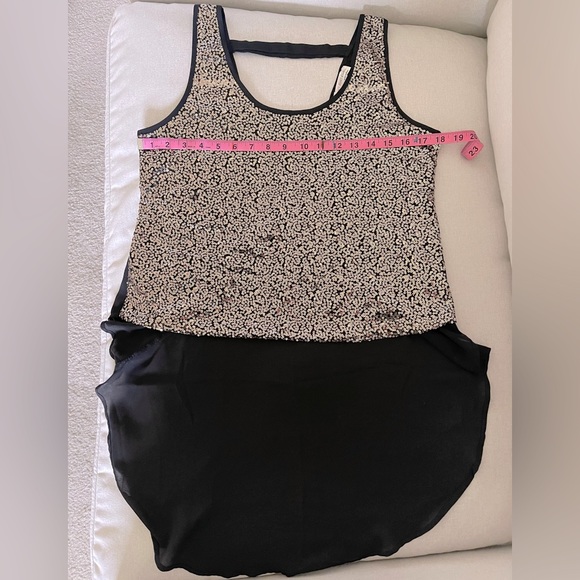 A’gaci Gold Sequin Sheer Black Sleeveless Drop Tail Blouse - Picture 7 of 7